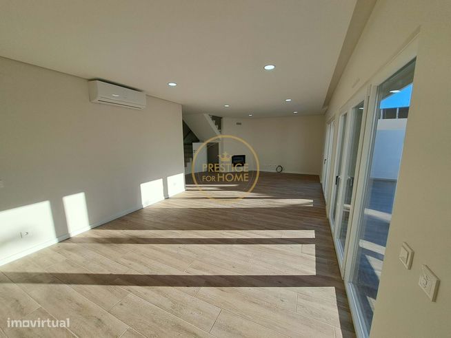 NOVA CONSTRUÇÃO - MORADIA T3 + Escritório, GARAGEM e PISCINA-18