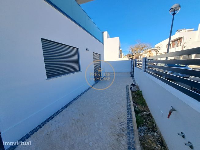 NOVA CONSTRUÇÃO - MORADIA T3 + Escritório, GARAGEM e PISCINA-49