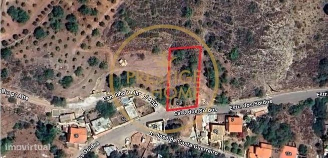 Terreno em Alte com 2.200 m2 no qual está inserida uma ruína com a áre-1