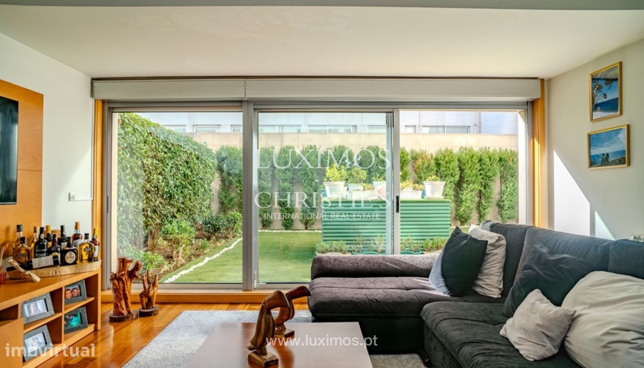 Apartamento T3 com jardim para venda no centro do Porto - Grande imagem: 1/23