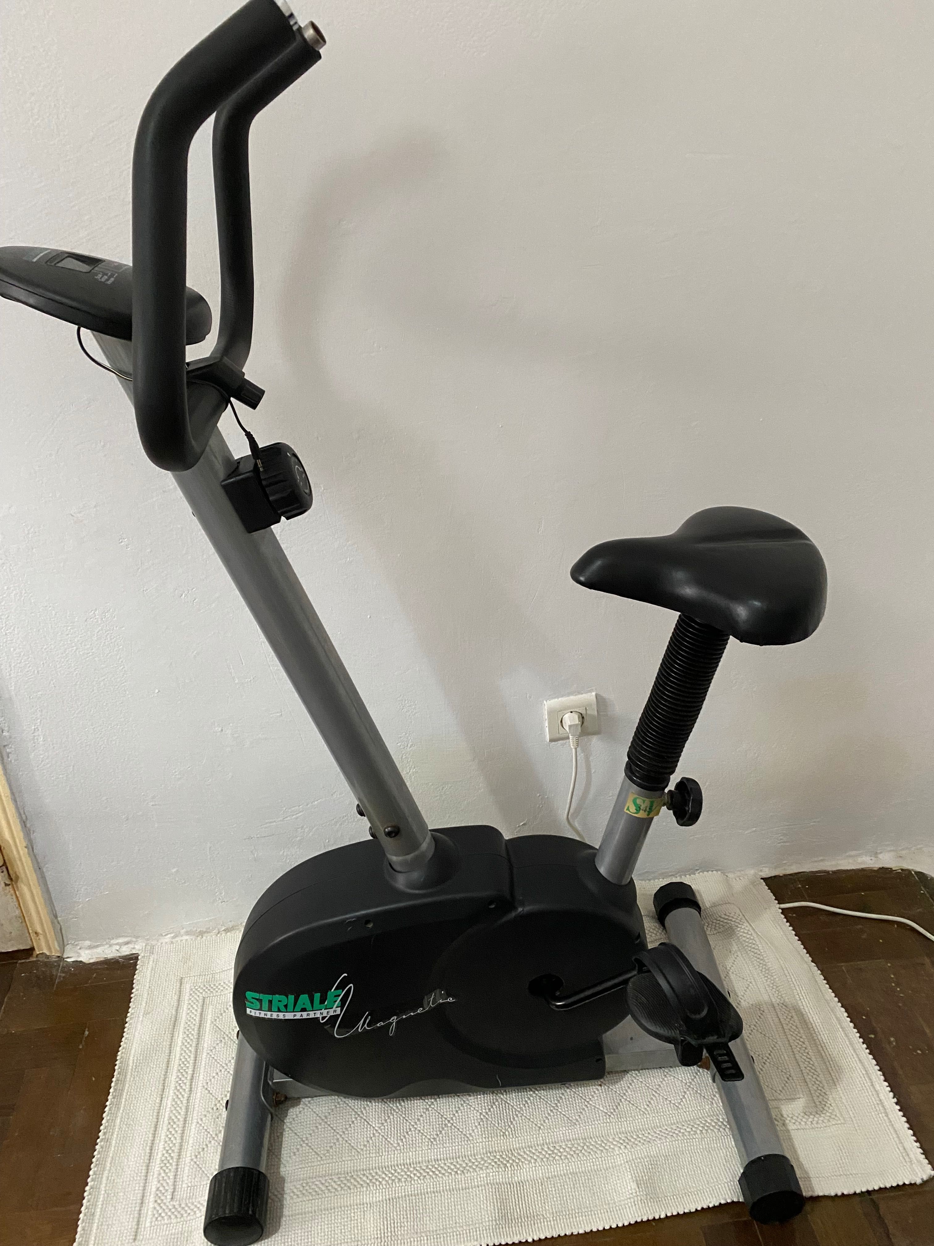 Bicicleta Estática Fitness-Como Nova