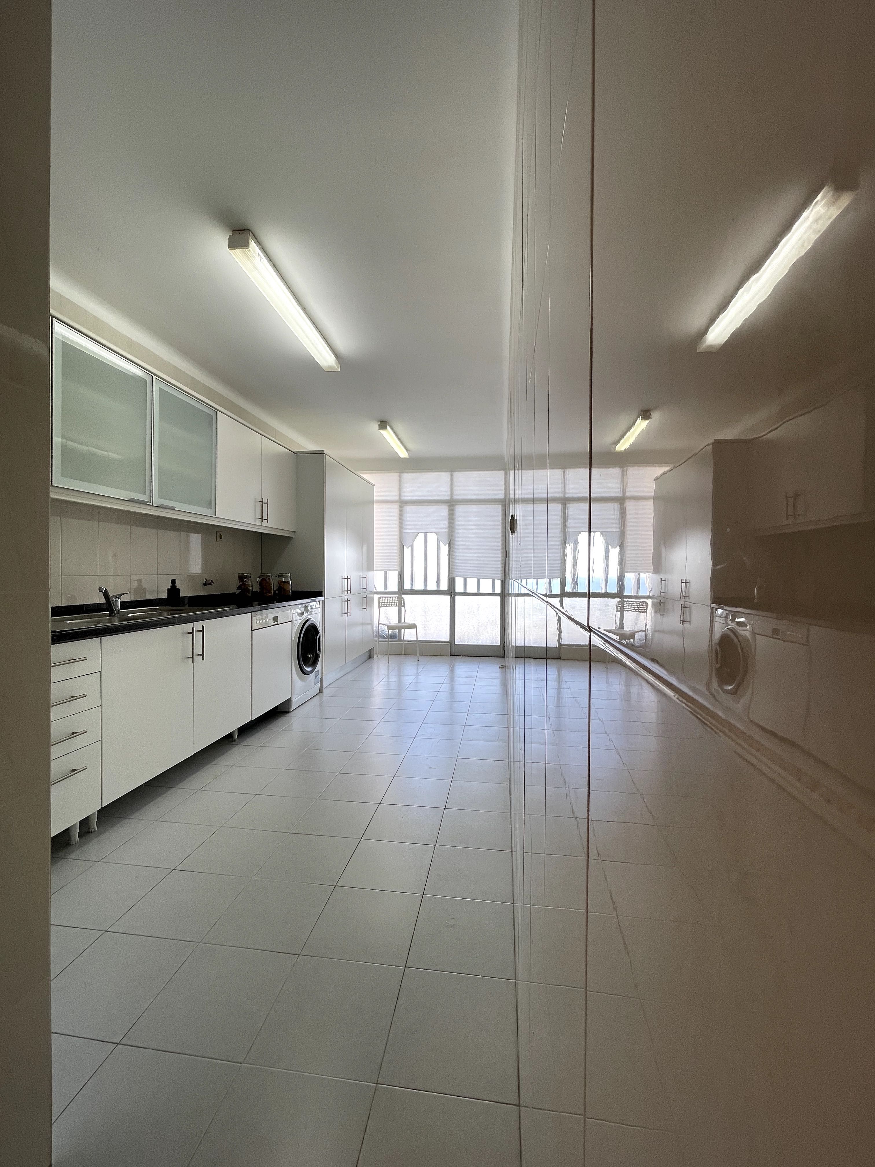 T3 p/ arrendar – São João do Estoril (Torre da Galiza) – Vista Mar