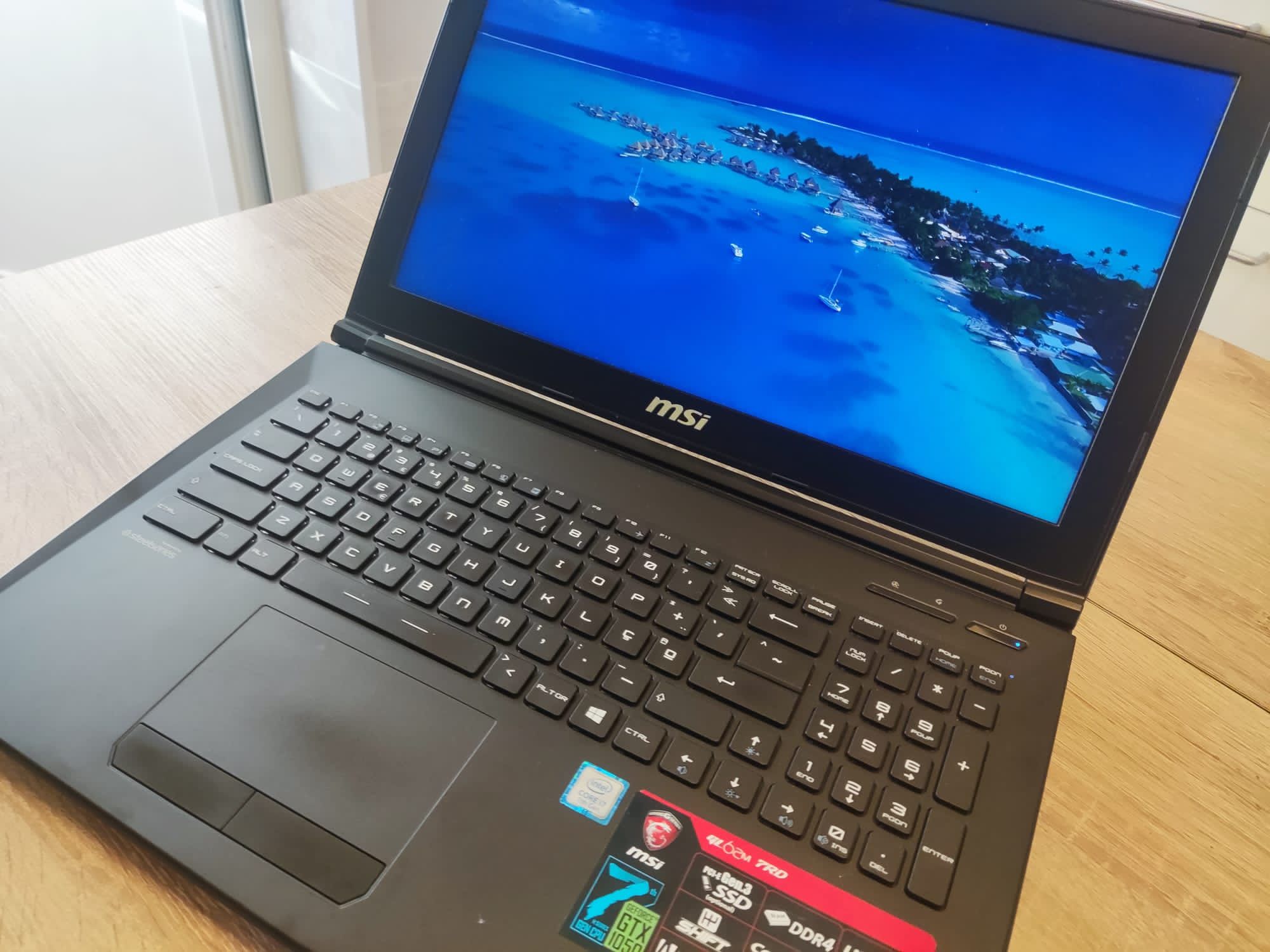 MSI impecável para venda